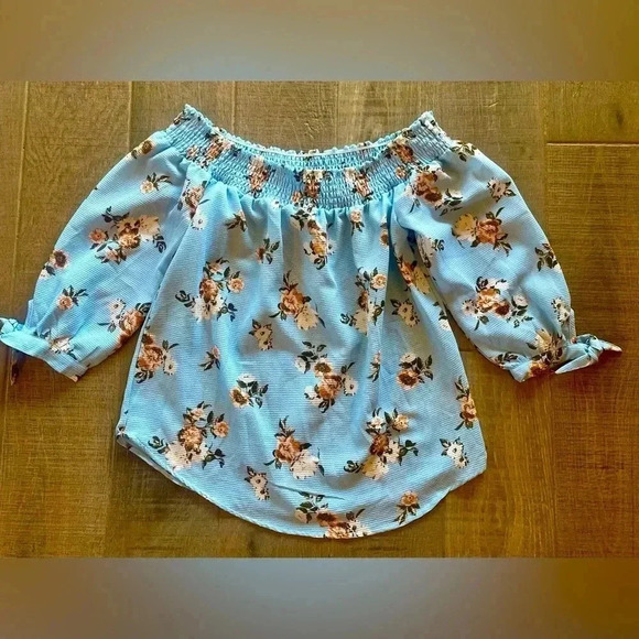 Blue Floral Off Shoulder Blouse NWT - Picture 1 of 5